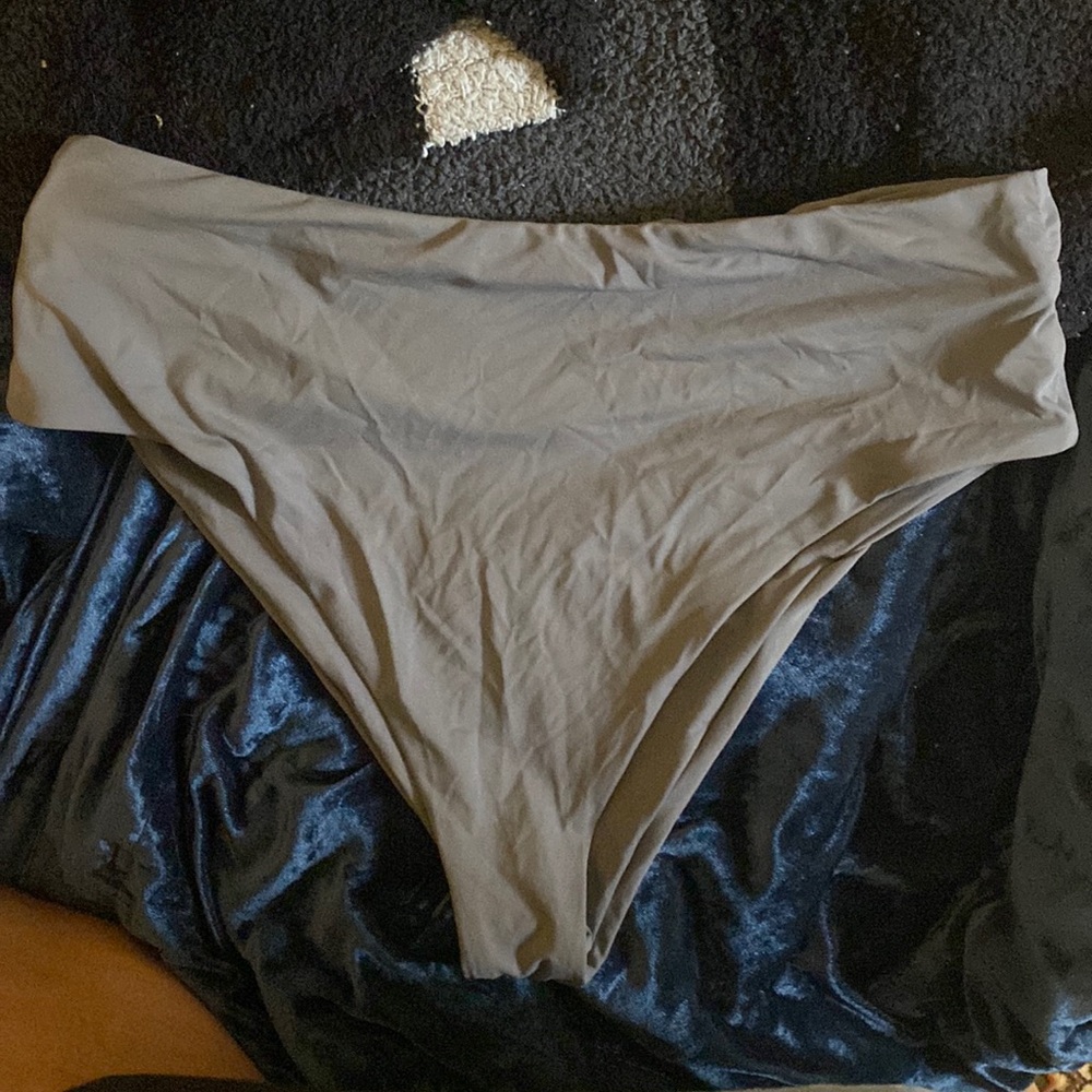 O’Neill swim bottoms